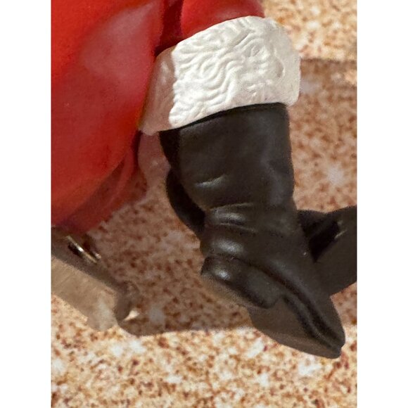 Hallmark Keepsake 1992 Ornament – Coca-Cola Santa “Please Pause Here” Clip-On - Picture 6 of 12